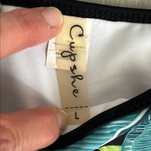 CUPSHE Tropical Leaf Print Swimsuit Bikini Set, Size L - Picture 4 of 9